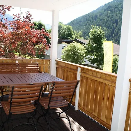 Apartment Ruhige In Mit Garten