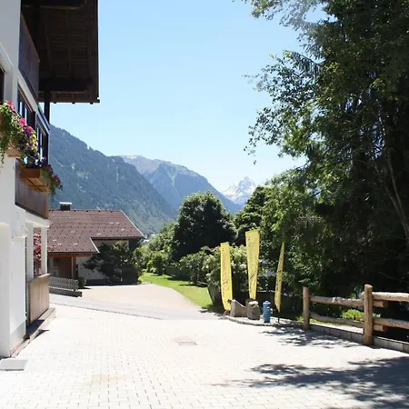 Ruhige In Mit Garten Apartment Sankt Gallenkirch